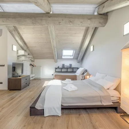 Apartman Charming La Pollona *
